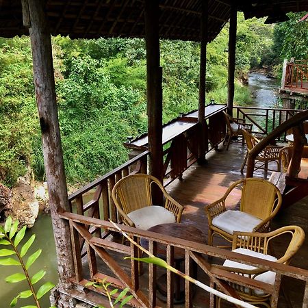 Aerie Lodge Pang Mapha Exterior photo