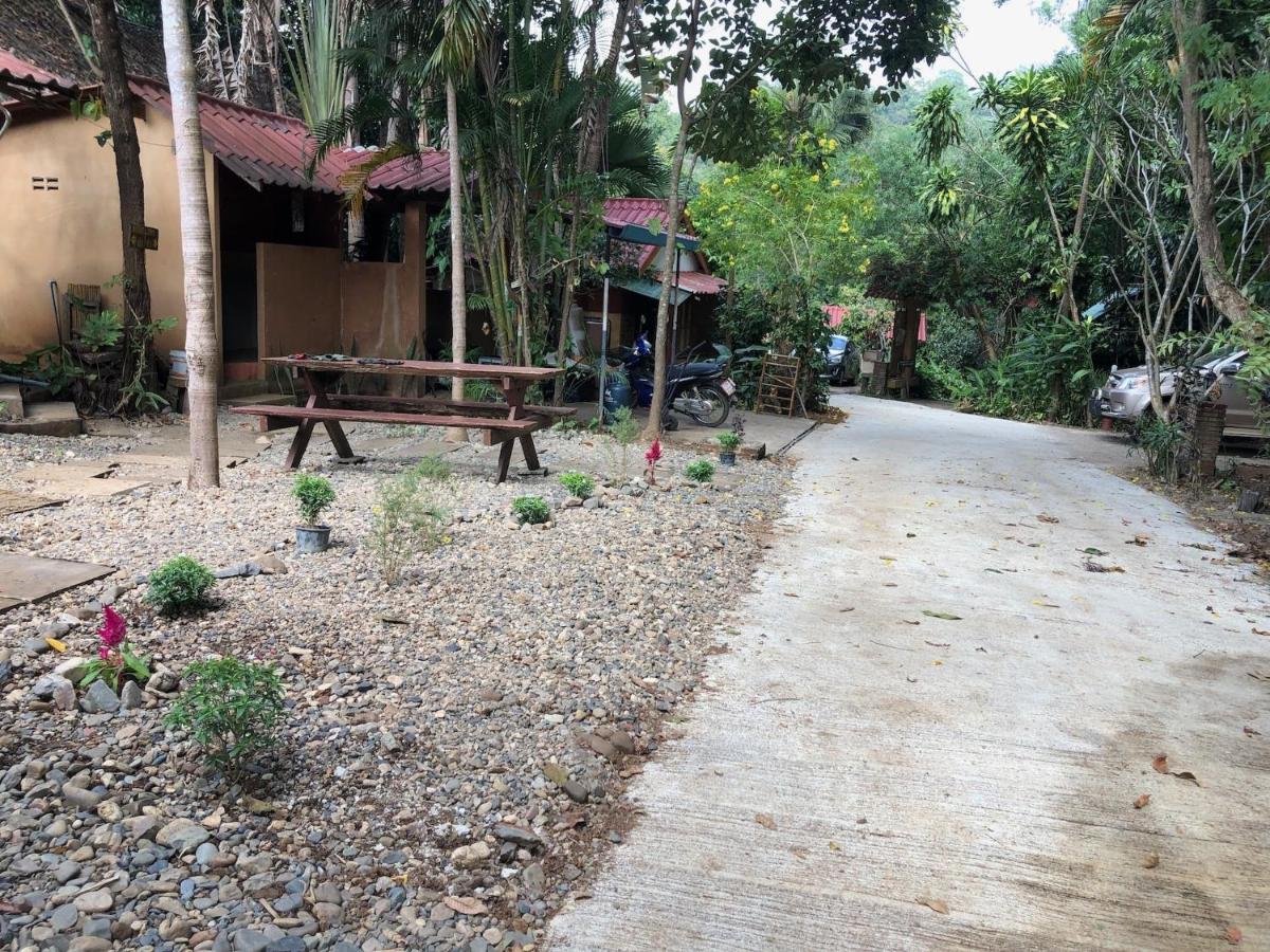 Aerie Lodge Pang Mapha Exterior photo