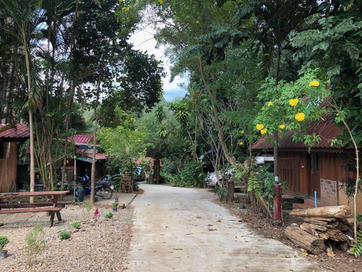 Aerie Lodge Pang Mapha Exterior photo