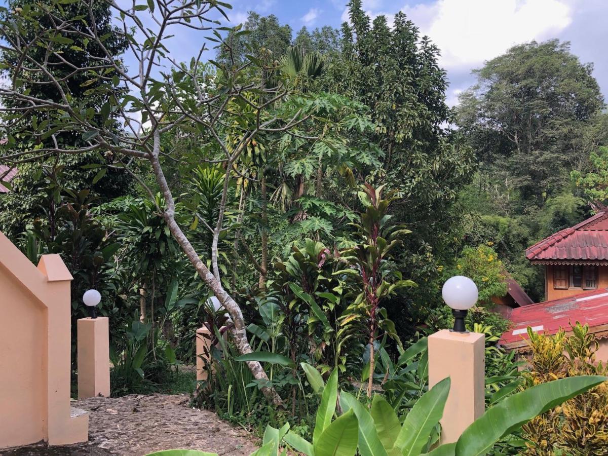 Aerie Lodge Pang Mapha Exterior photo