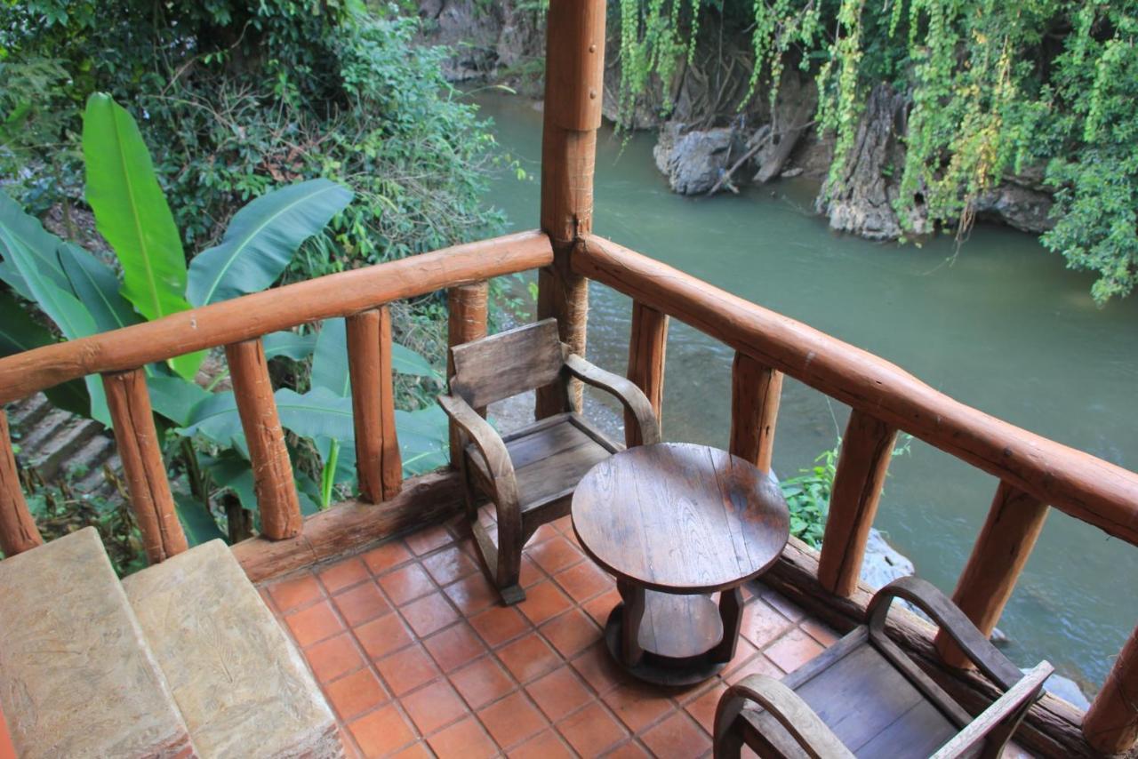 Aerie Lodge Pang Mapha Exterior photo