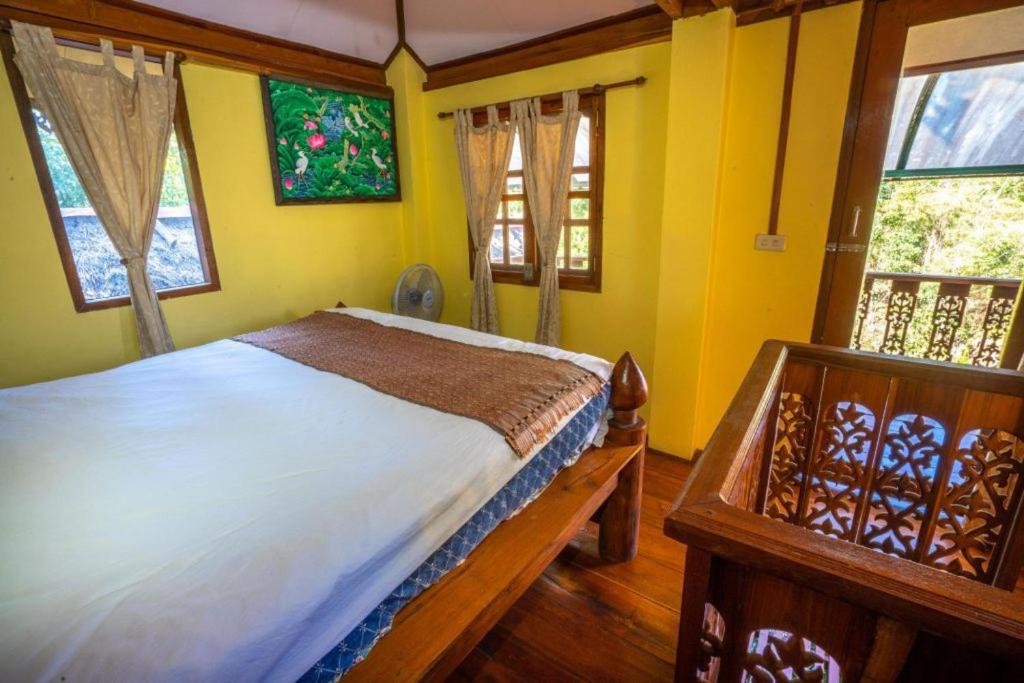 Aerie Lodge Pang Mapha Exterior photo
