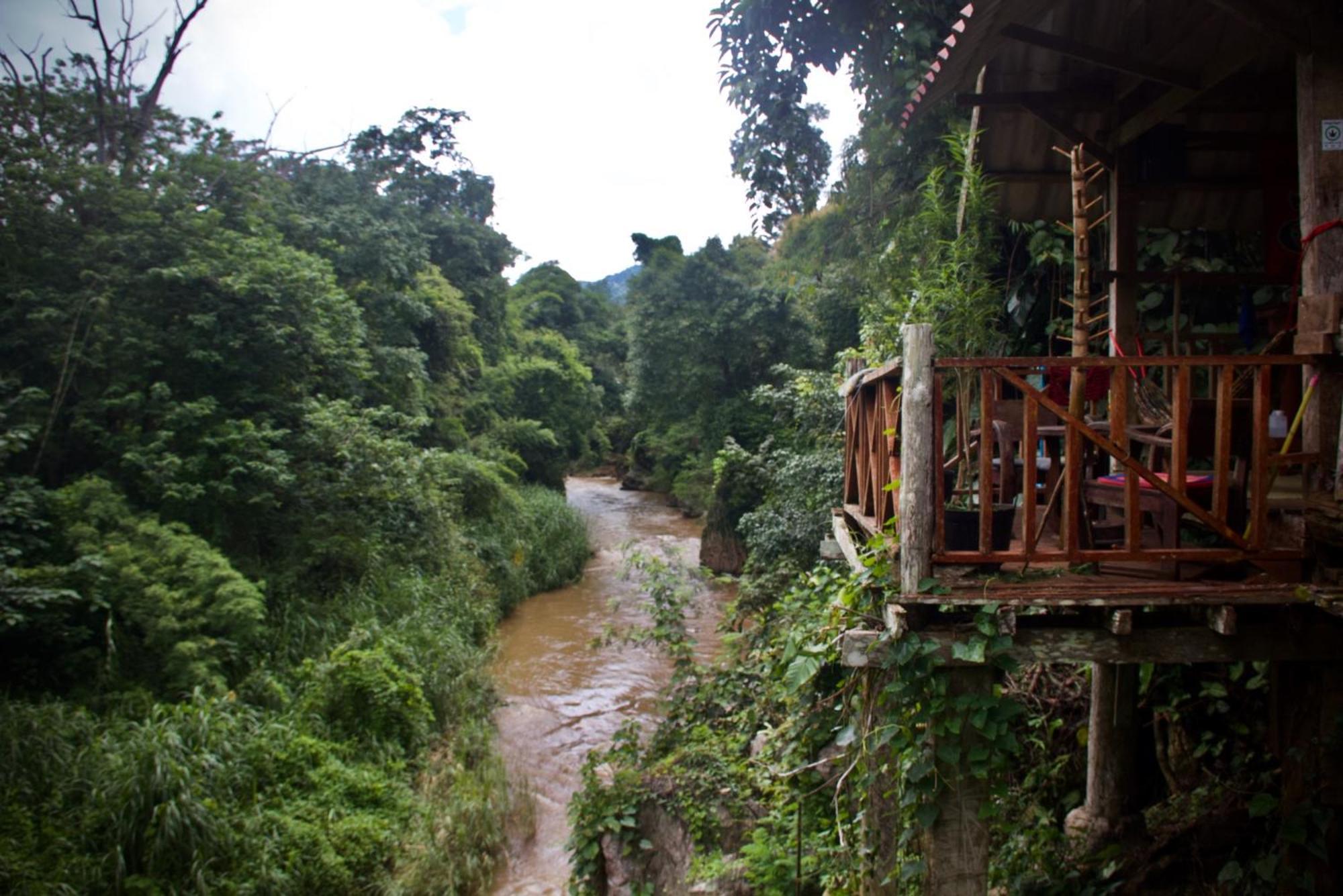Aerie Lodge Pang Mapha Exterior photo