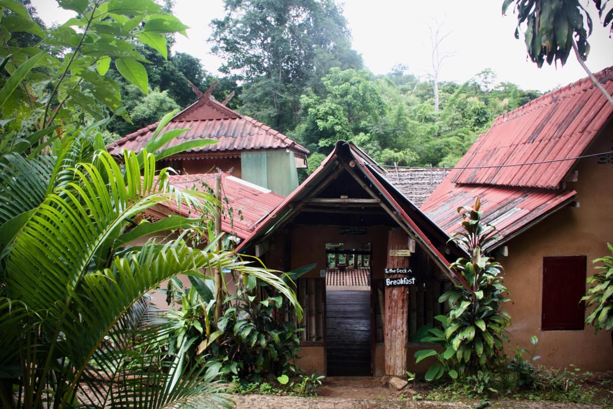 Aerie Lodge Pang Mapha Exterior photo