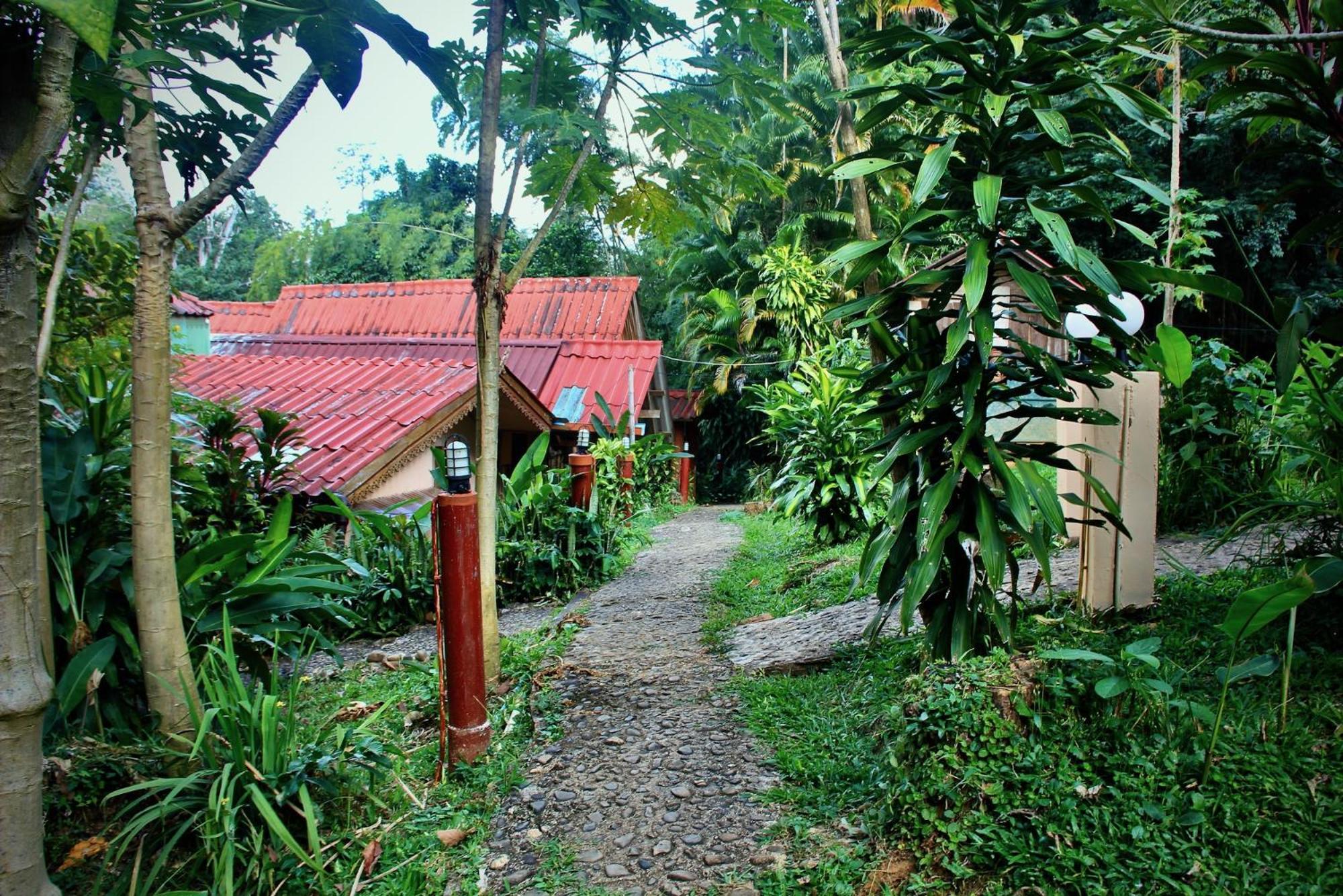 Aerie Lodge Pang Mapha Exterior photo