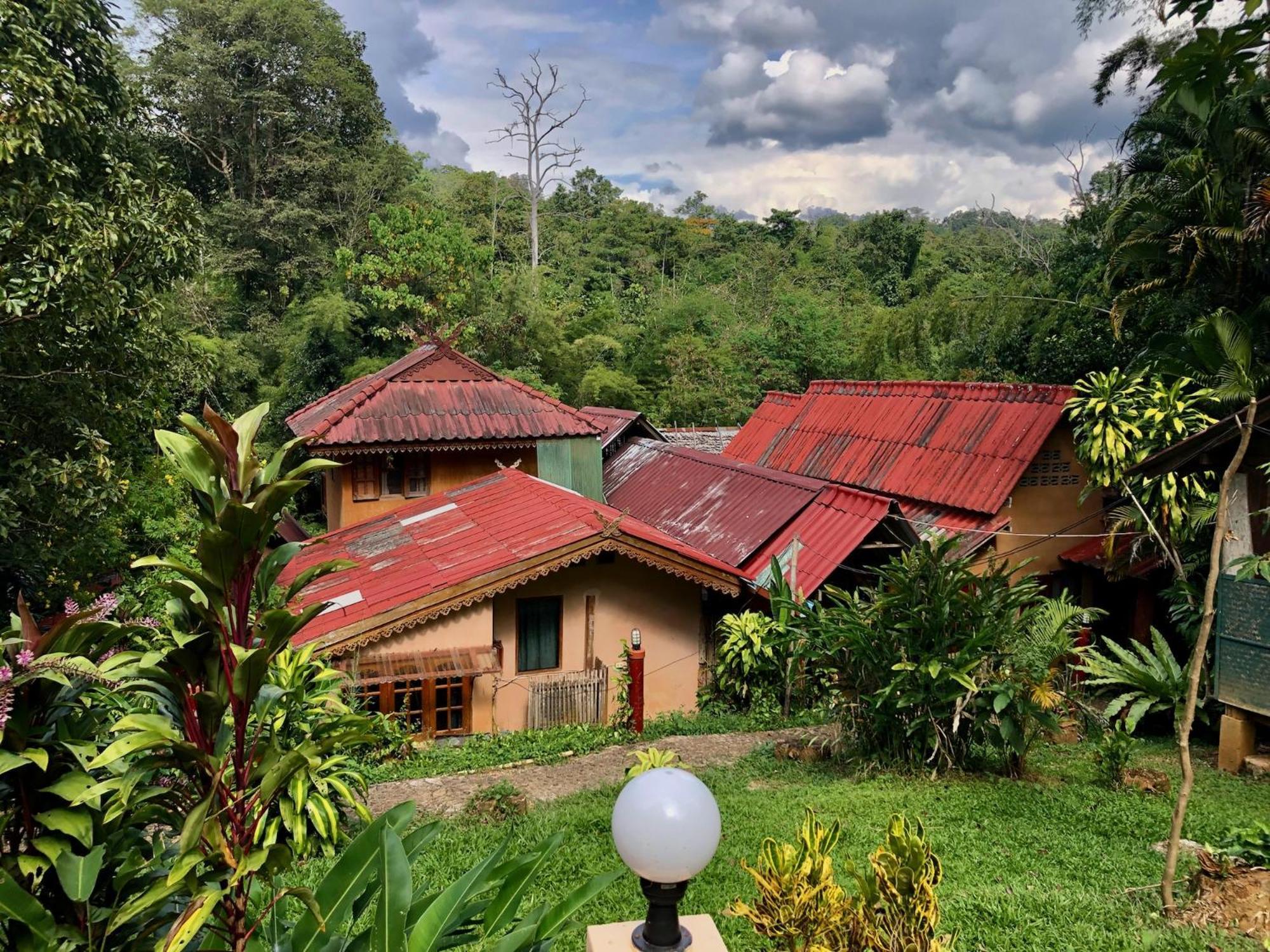 Aerie Lodge Pang Mapha Exterior photo